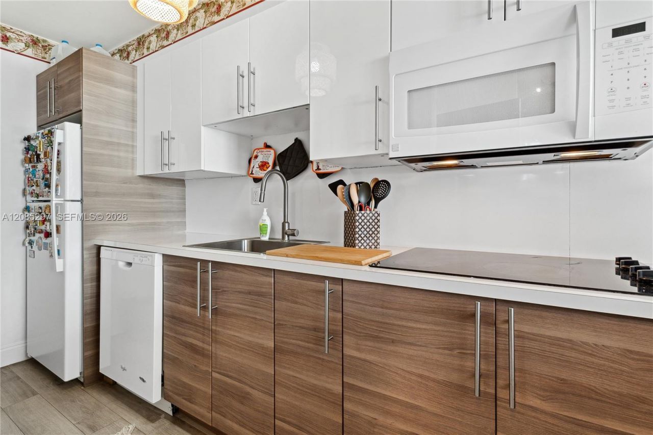 1255 Collins Ave, Unit 508, Miami Beach, FL 33139 Photo