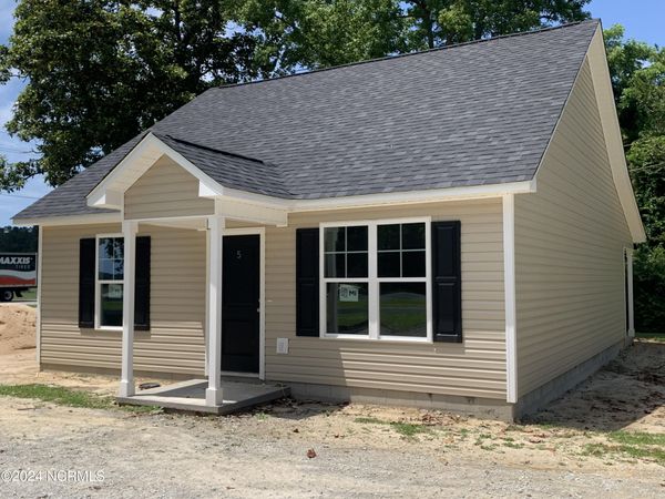 510 Haws Run Road , Unit 5, Jacksonville, NC 28540