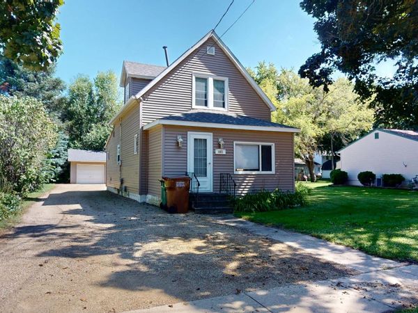 441 Center Avenue S, Glenville, MN 56036