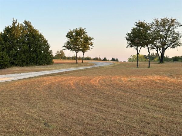 676 Blanton Hill Road, Whitewright, TX 75491