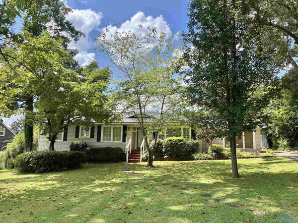 2406 Lookout Street, Gadsden, AL 35904