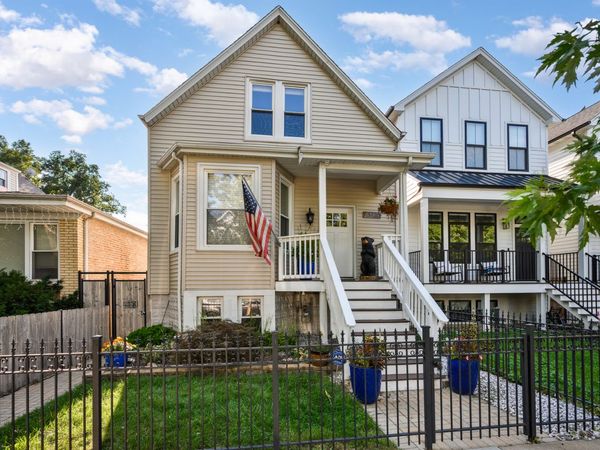 3726 N Albany Avenue , Chicago, IL 60618