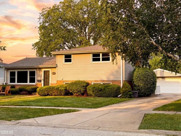 148 Jeffery Lane , Des Plaines, IL 60018