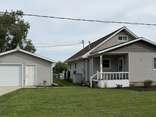 8680 Navaho Trail, Howard City, MI 49329