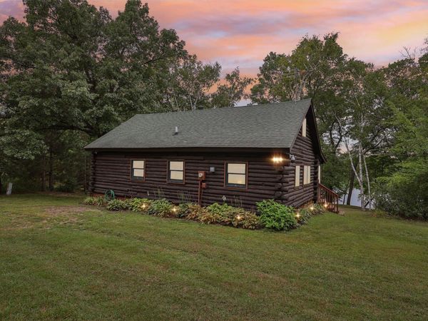 2318 E Twin Lakes Avenue, Saint Croix Falls, WI 54024