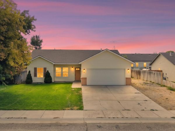 925 22nd Ave East, Jerome, ID 83338