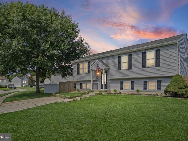 8 TAOS CIRCLE, BALTIMORE, MD 21220