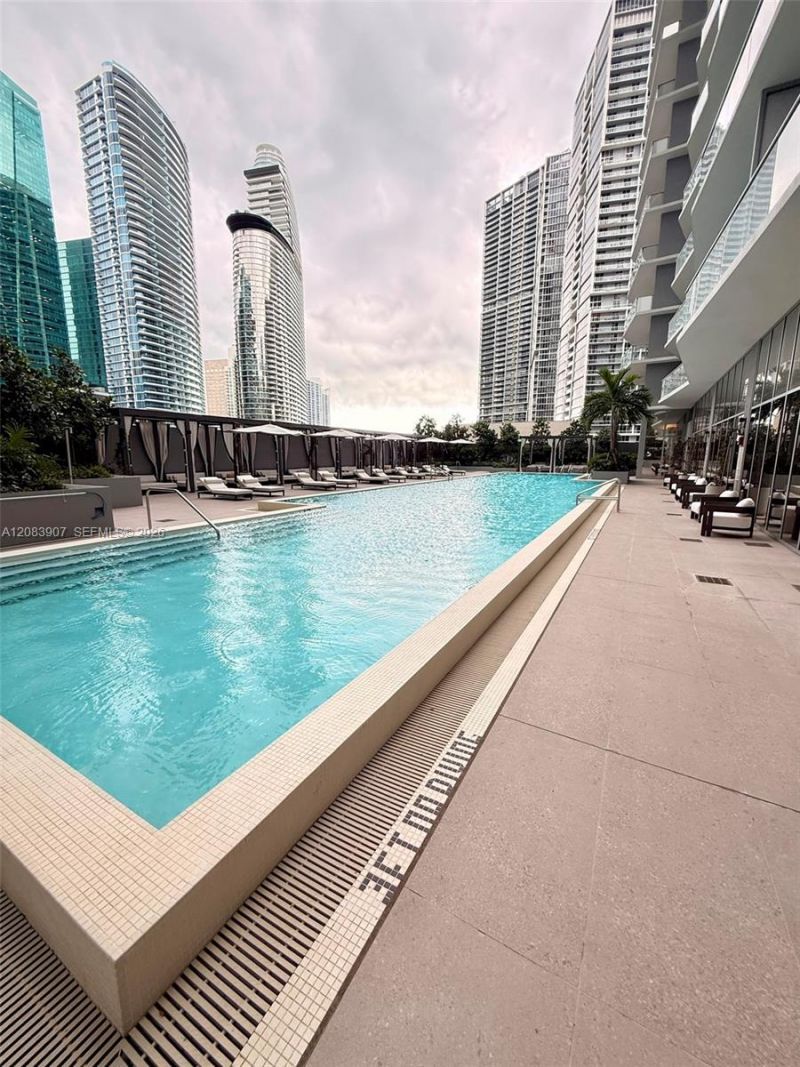 77 SE 5th St, Unit 2201, Miami, FL 33131 Photo