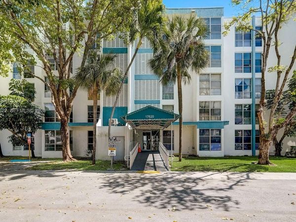 17620 Atlantic Blvd, Unit 315, Sunny Isles Beach, FL 33160