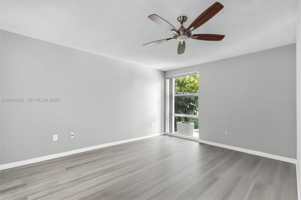 17620 Atlantic Blvd, Unit 315, Sunny Isles Beach, FL 33160 Photo