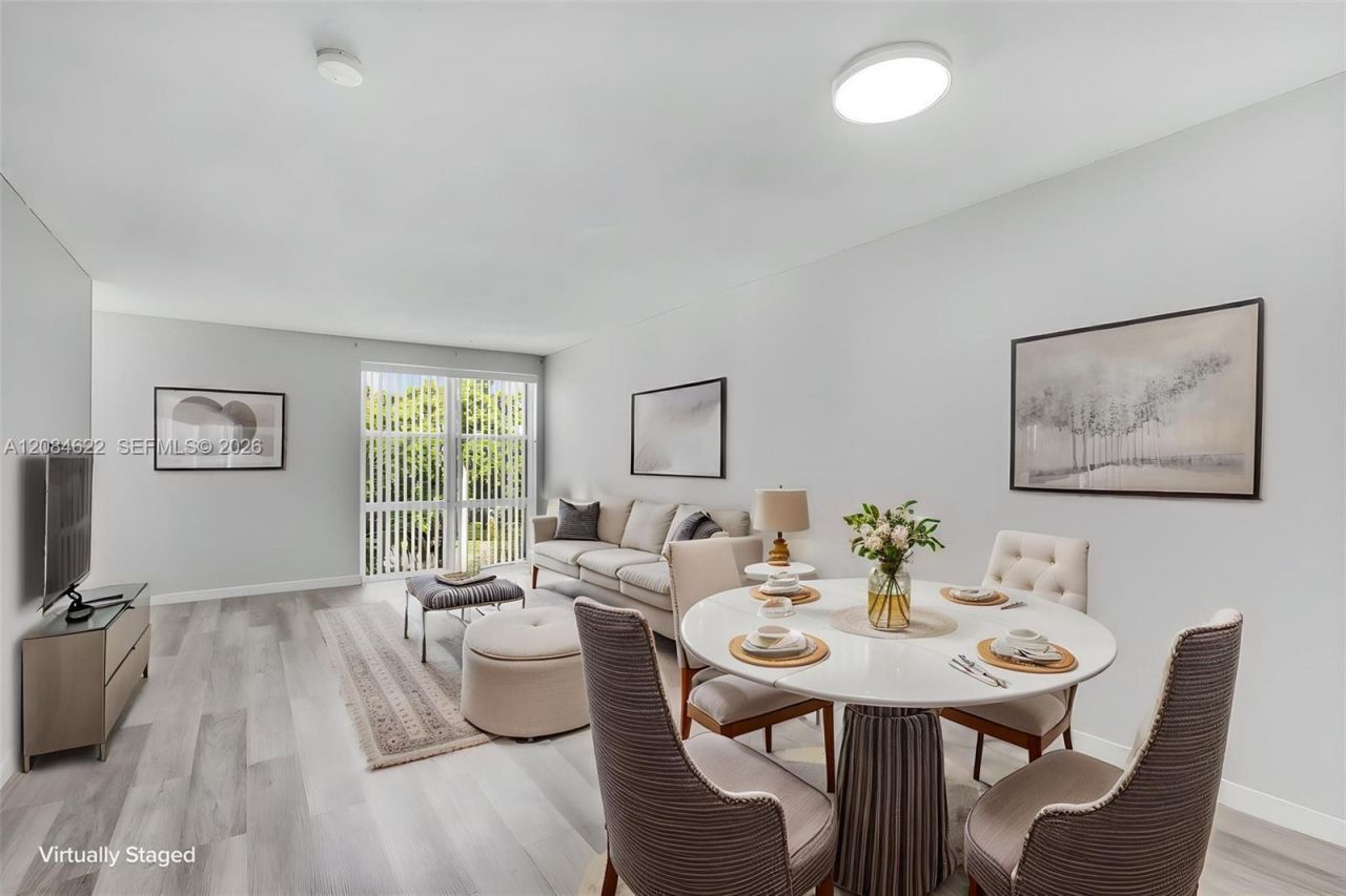 17620 Atlantic Blvd, Unit 315, Sunny Isles Beach, FL 33160 Photo