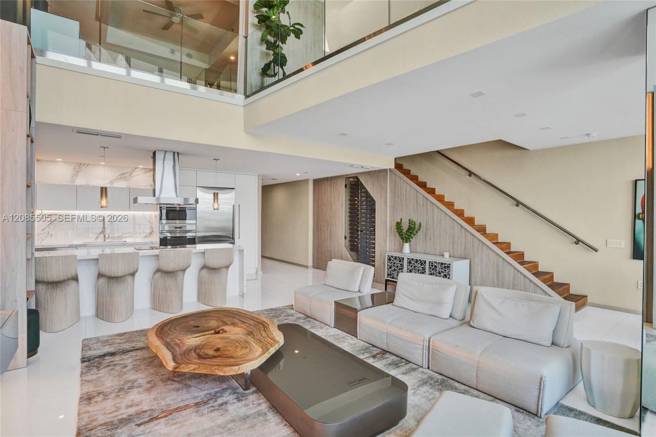1100 Biscayne Blvd , Unit 6303, Miami, FL 33132 Photo