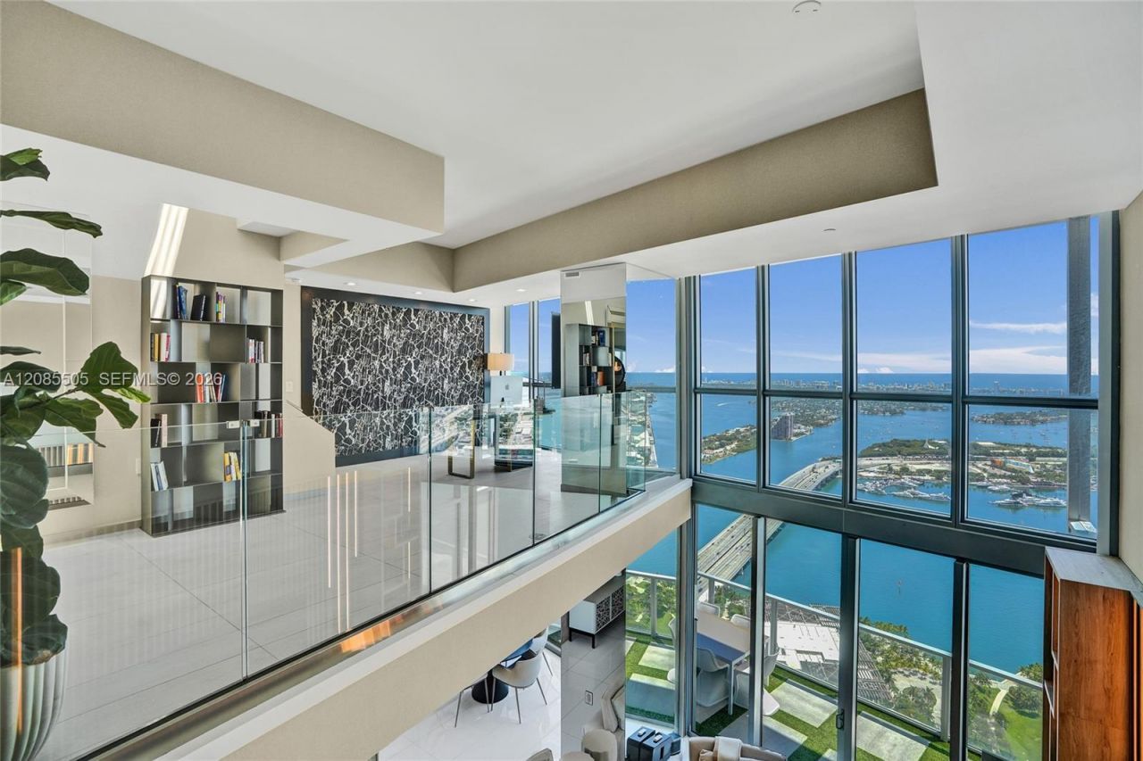 1100 Biscayne Blvd , Unit 6303, Miami, FL 33132 Photo