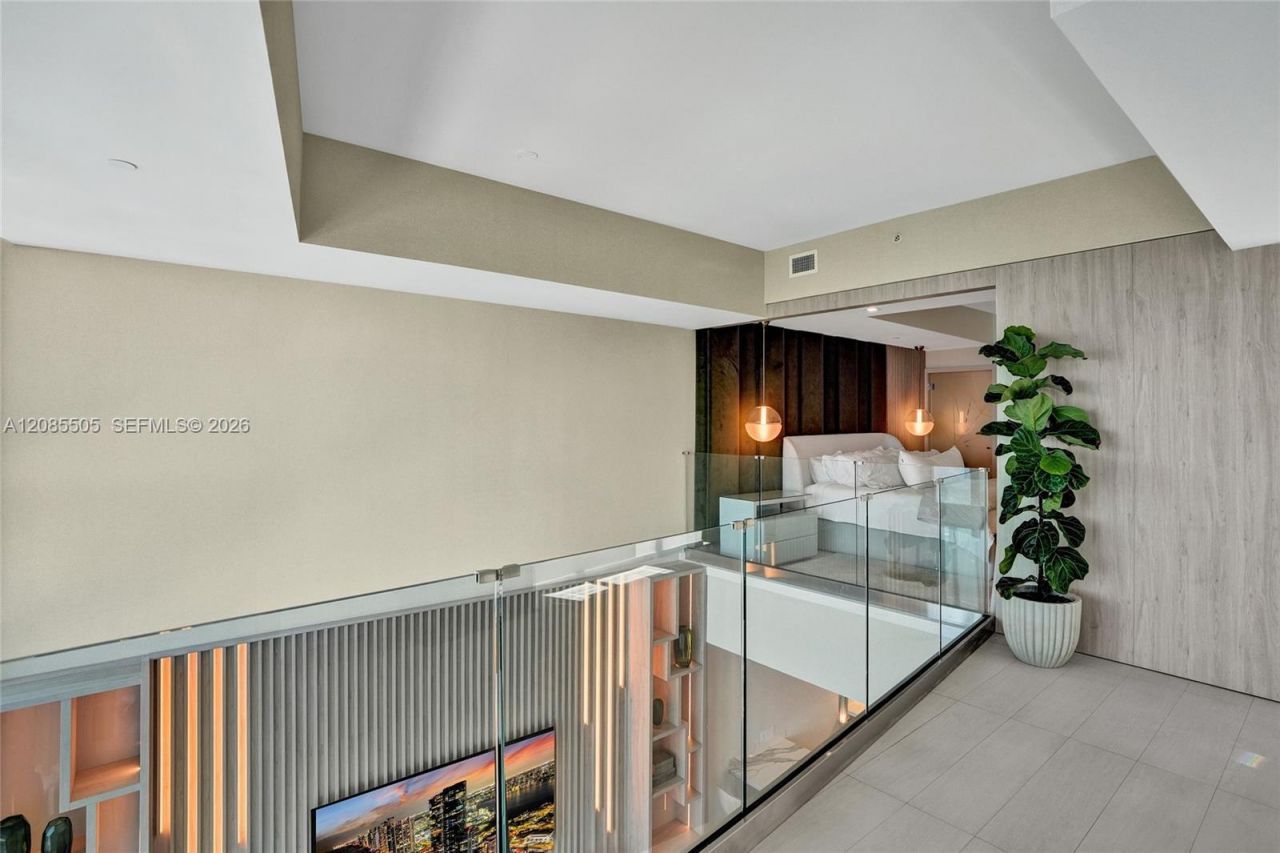 1100 Biscayne Blvd , Unit 6303, Miami, FL 33132 Photo