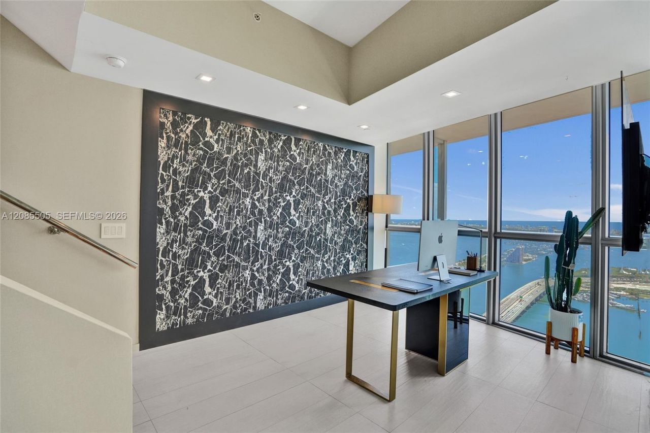 1100 Biscayne Blvd , Unit 6303, Miami, FL 33132 Photo
