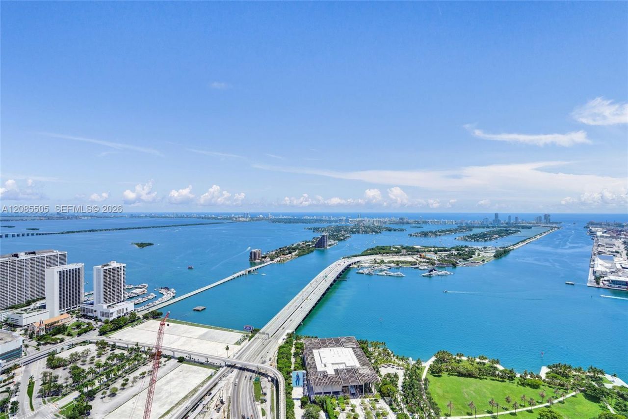1100 Biscayne Blvd , Unit 6303, Miami, FL 33132 Photo