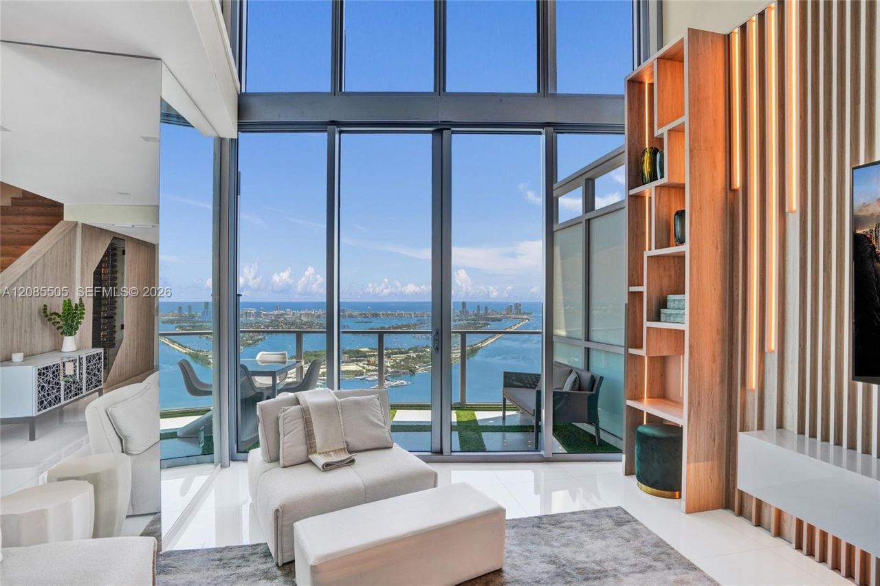 1100 Biscayne Blvd , Unit 6303, Miami, FL 33132 Photo
