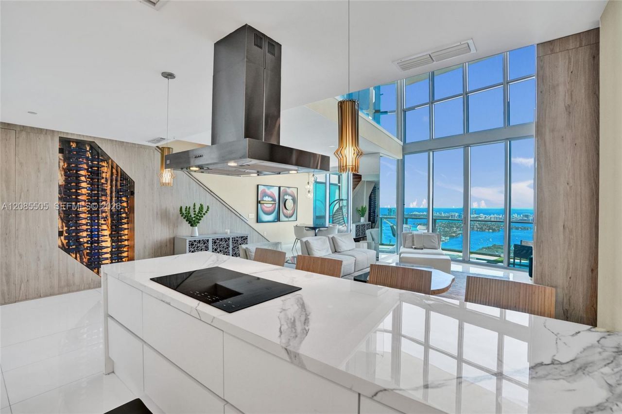 1100 Biscayne Blvd , Unit 6303, Miami, FL 33132 Photo