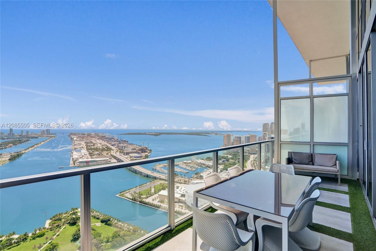 1100 Biscayne Blvd , Unit 6303, Miami, FL 33132 Photo