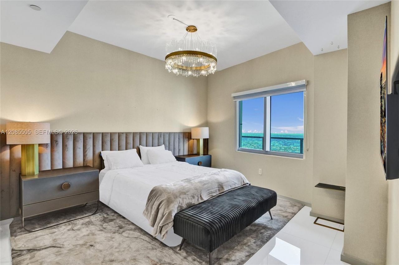 1100 Biscayne Blvd , Unit 6303, Miami, FL 33132 Photo