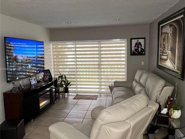 1900 W 68th St , Unit F104, Hialeah, FL 33014