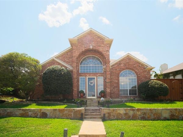 1804 Canoe Way , Carrollton, TX 75010
