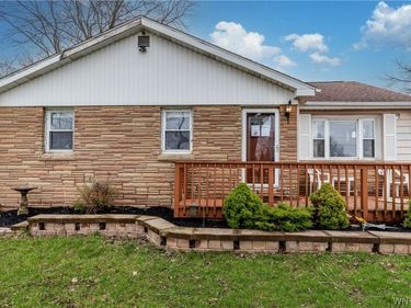 6795 Nash Road , North Tonawanda, NY 14120