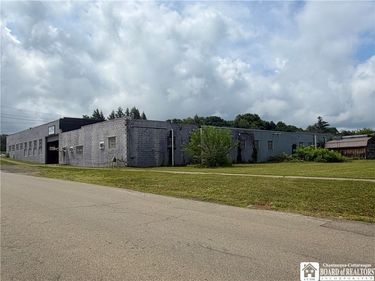 2 Central Avenue , Brocton, NY 14716