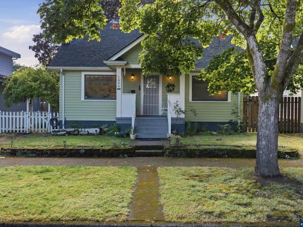 1890 Cottage St NE, Salem, OR 97301