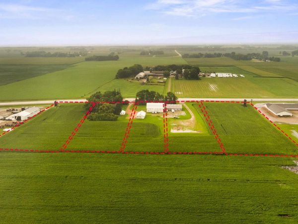 1250 Highway 7 E, Hutchinson, MN 55350