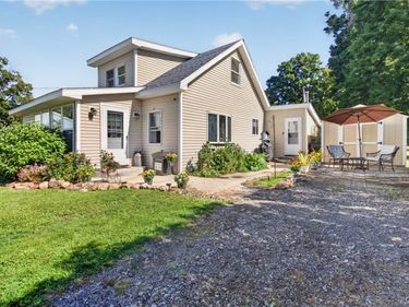 144 Oswego Avenue , Canastota, NY 13037