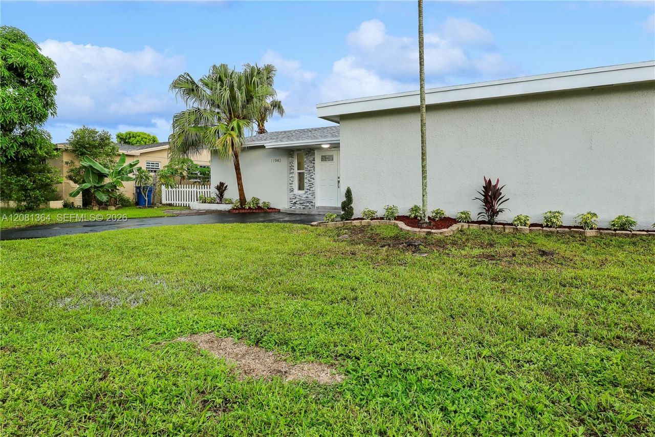 11940 NW 29th Mnr, Sunrise, FL 33323 Photo