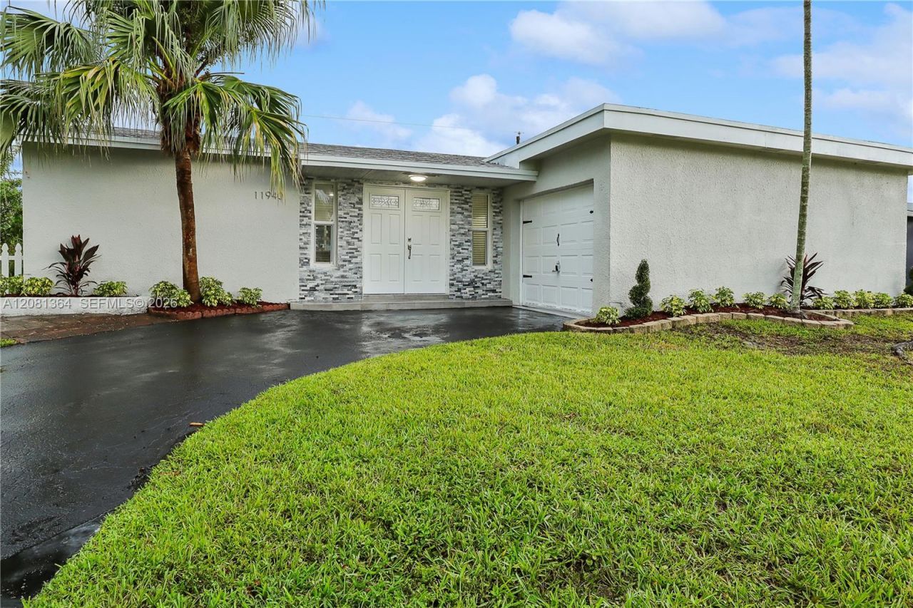 11940 NW 29th Mnr, Sunrise, FL 33323 Photo