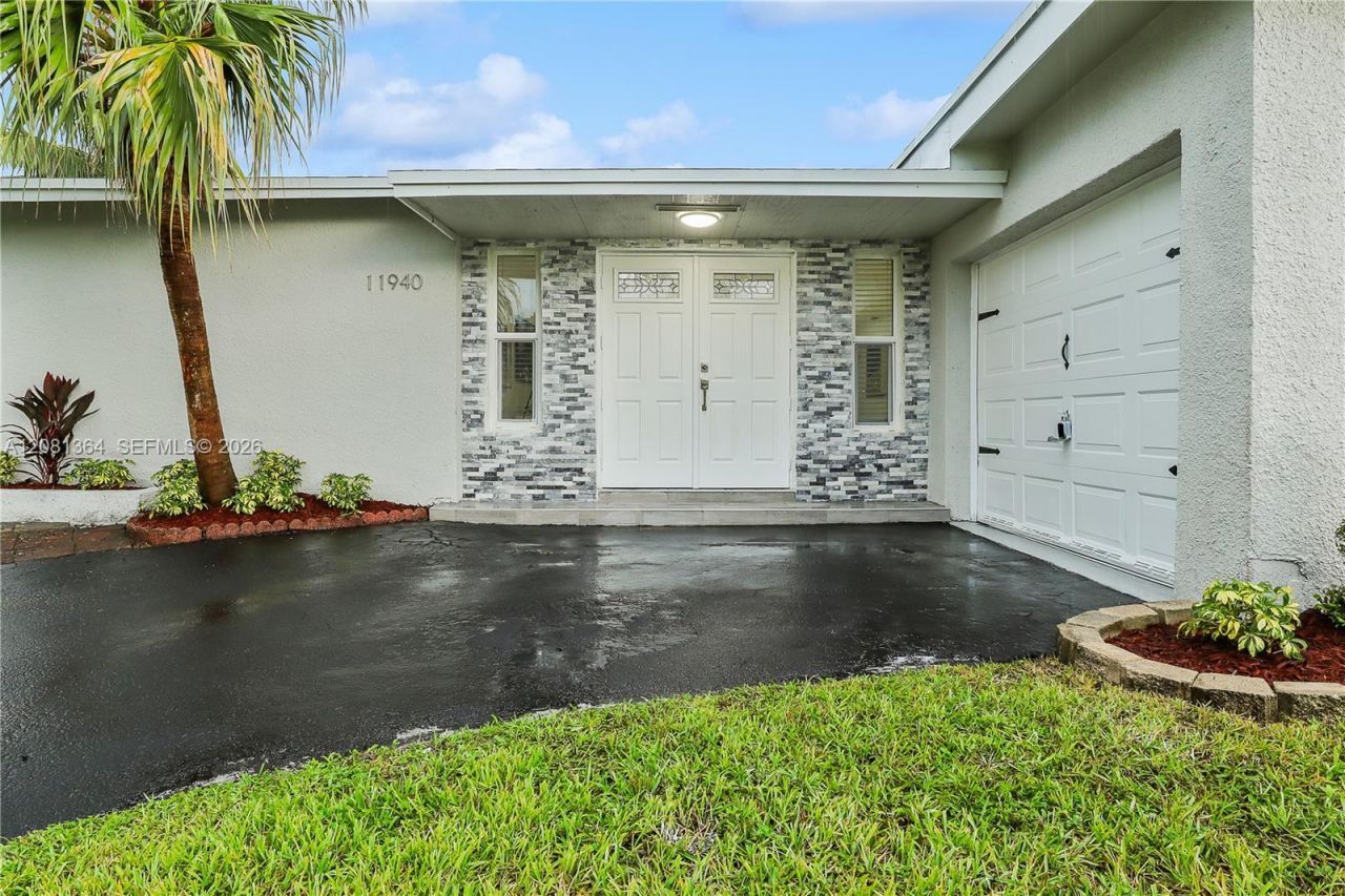 11940 NW 29th Mnr, Sunrise, FL 33323 Photo