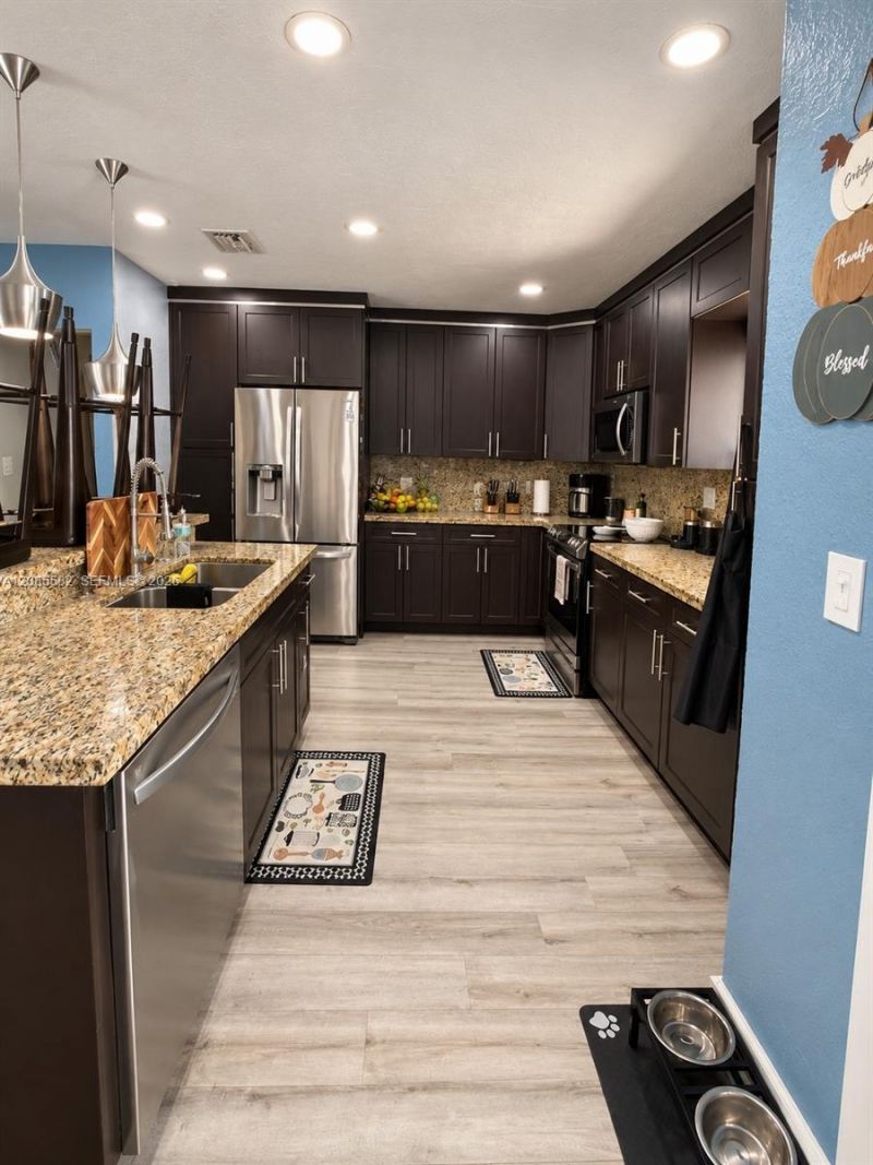 240 N 68th Ave, Hollywood, FL 33024 Photo