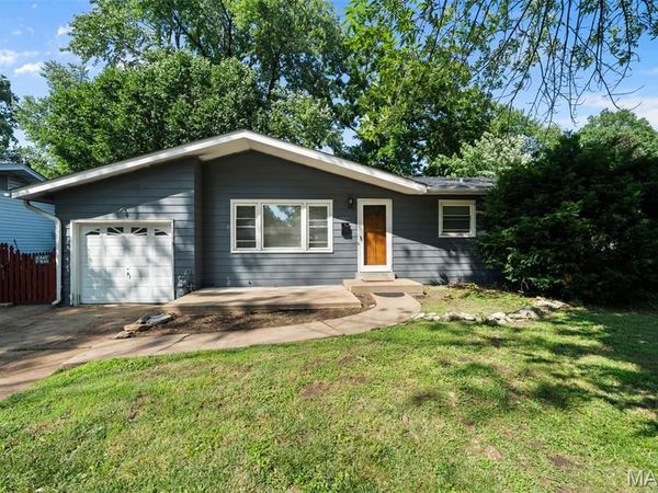 1245 Lindsay Lane , Florissant, MO 63031