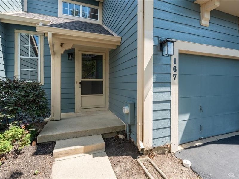 167 Queens Crossing, Centerville, OH 45458 Photo 2