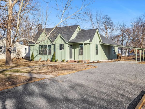 117 S Vann Street , Pryor, OK 74361