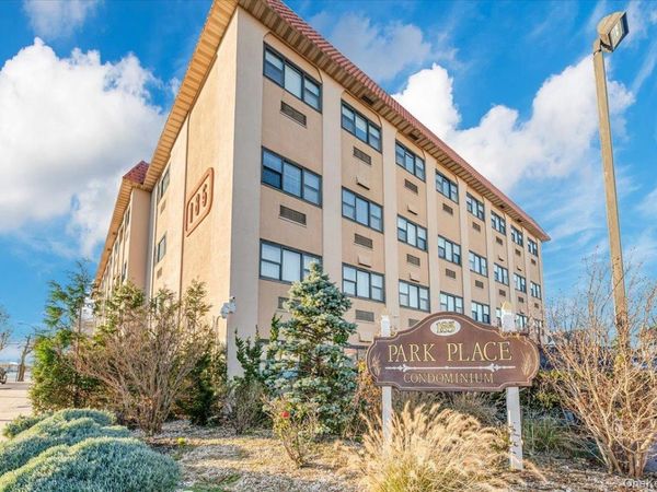 185 W Park Avenue , Unit 201, Long Beach, NY 11561