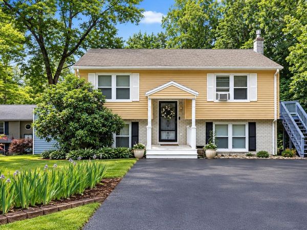 29 Hersey Lane, Newmarket, NH 03857