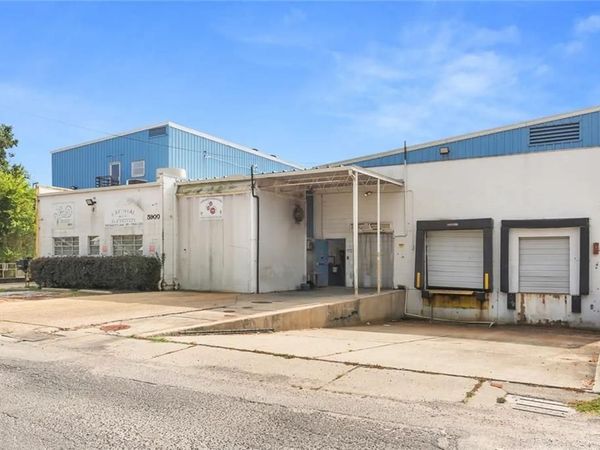 5900 S FRONT Street, New Orleans, LA 70115