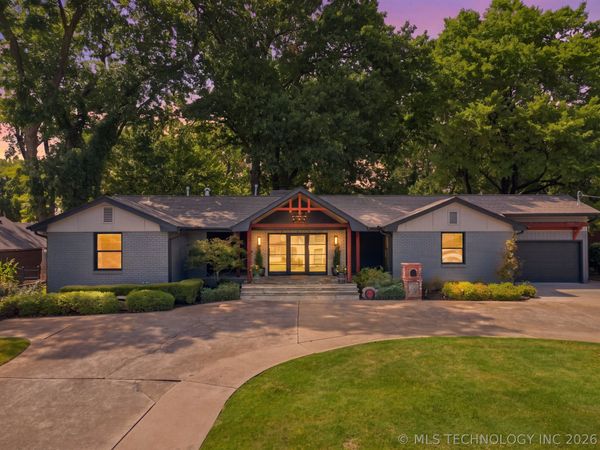 4650 S Columbia Place, Tulsa, OK 74105