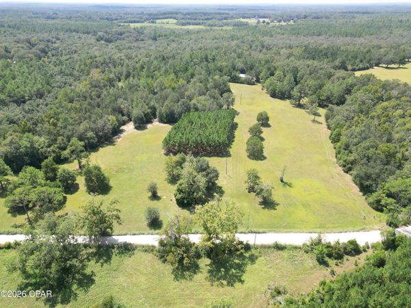 3813 Sandpath Road , Bonifay, FL 32425