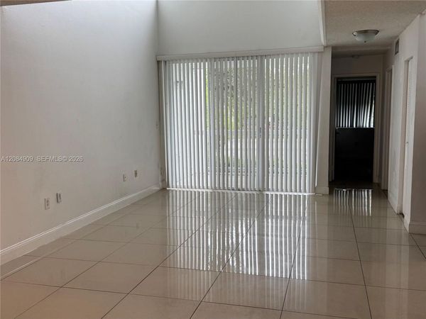 4639 NW 97th Ct , Unit 18, Doral, FL 33178