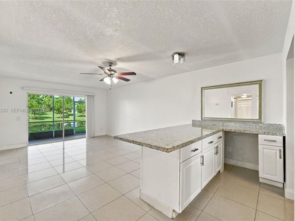 2431 SW 82nd Ave, Unit 103, Davie, FL 33324