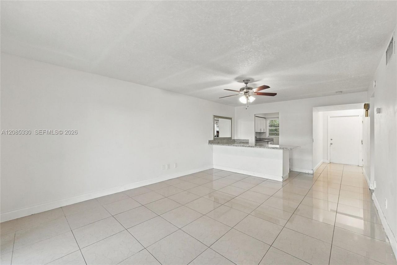 2431 SW 82nd Ave, Unit 103, Davie, FL 33324 Photo