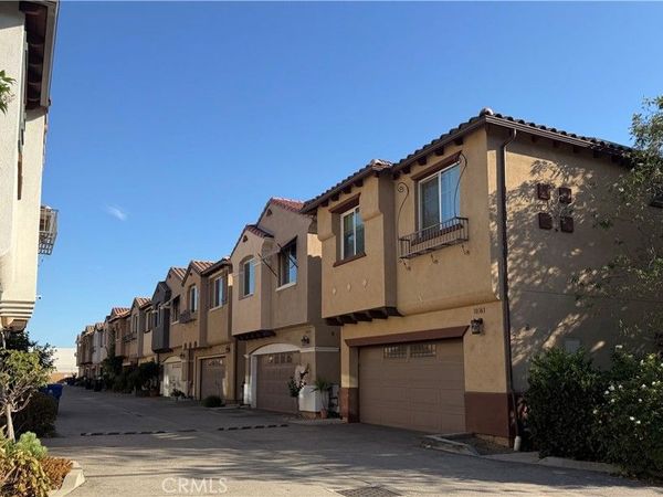 10349 Diamond Way, Pacoima, CA 91331