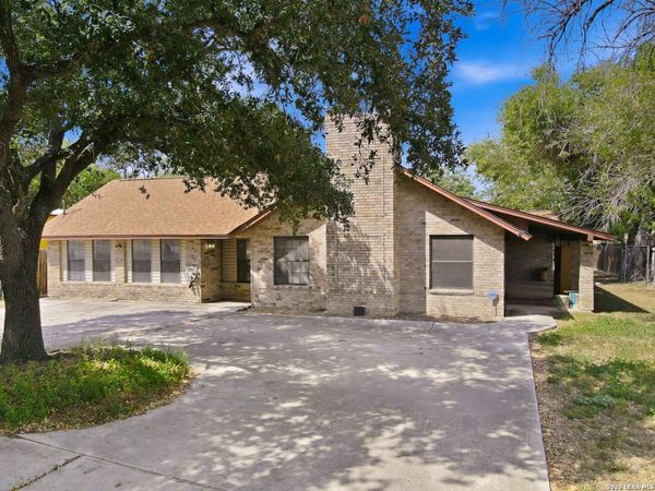 7285 US HIGHWAY 87 E, China Grove, TX 78263