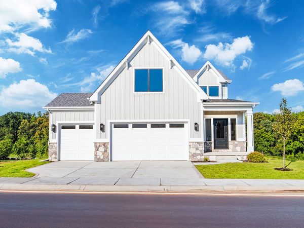 1954 Forest Ridge Drive , Valparaiso, IN 46385