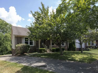4904 Denmoor Court, Lexington, KY 40513